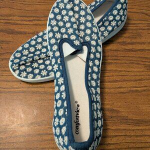 Comfortview Daisy Sneakers size 9
